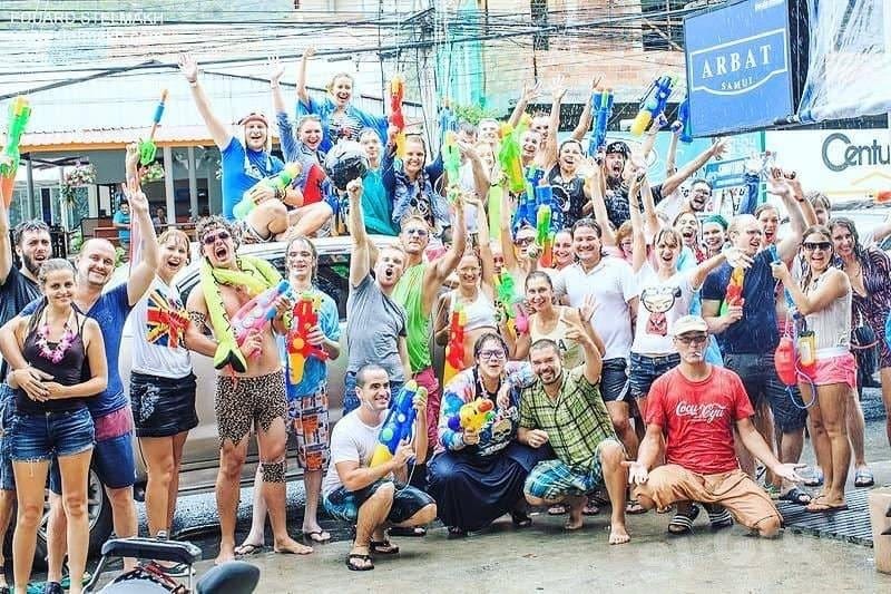 Lễ Hội Té Nước Songkran Thái Lan 2025 Có Gì Hot?